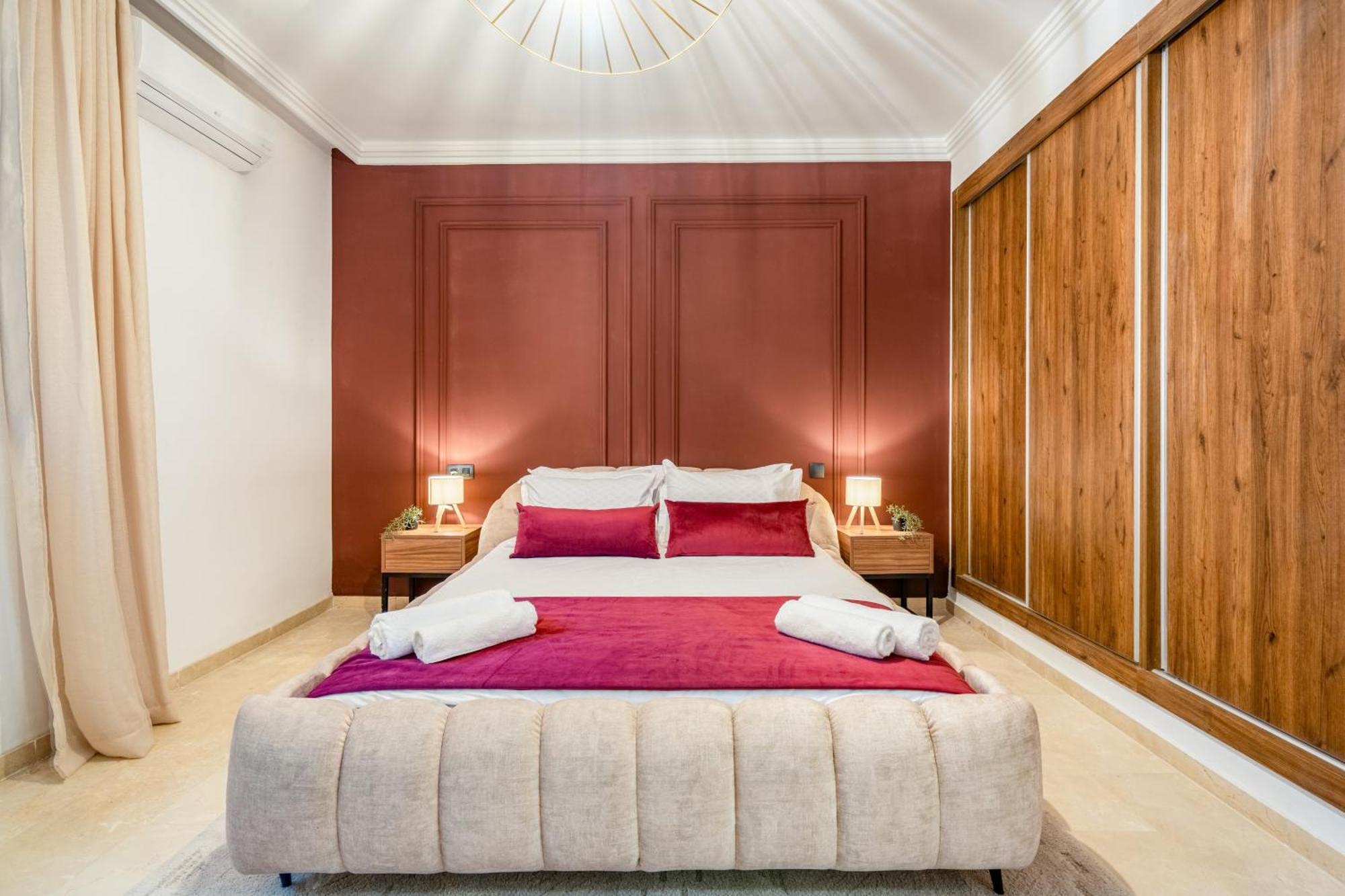 Duplex 5 A Marrakech Luxe, Vue Piscine Appartement *