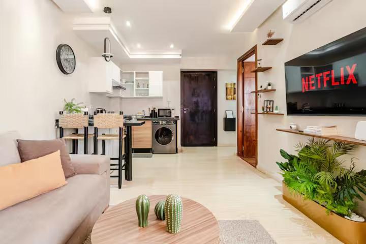Topcenter Gueliz Hivernage Airport & Train Station Apartment