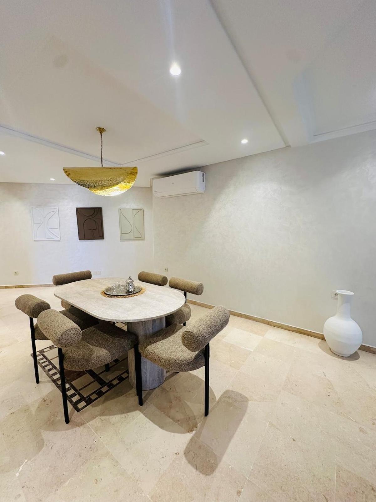 Sublime 2 Bedrooms With Pool And Wi-fi Marrakech Appartement