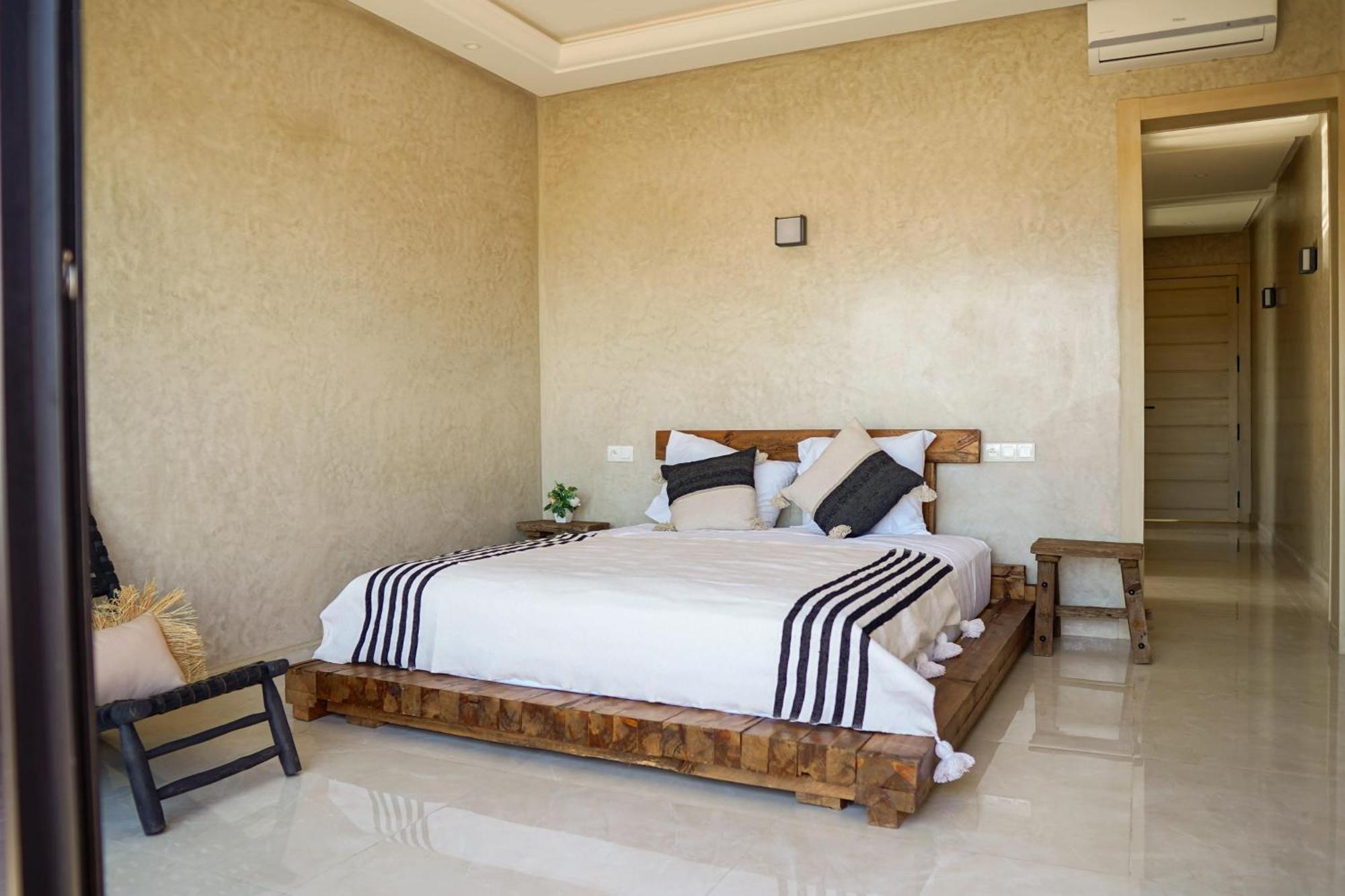 Villa Nour Palace Avec Piscine Jaccuzi A Marrakech
