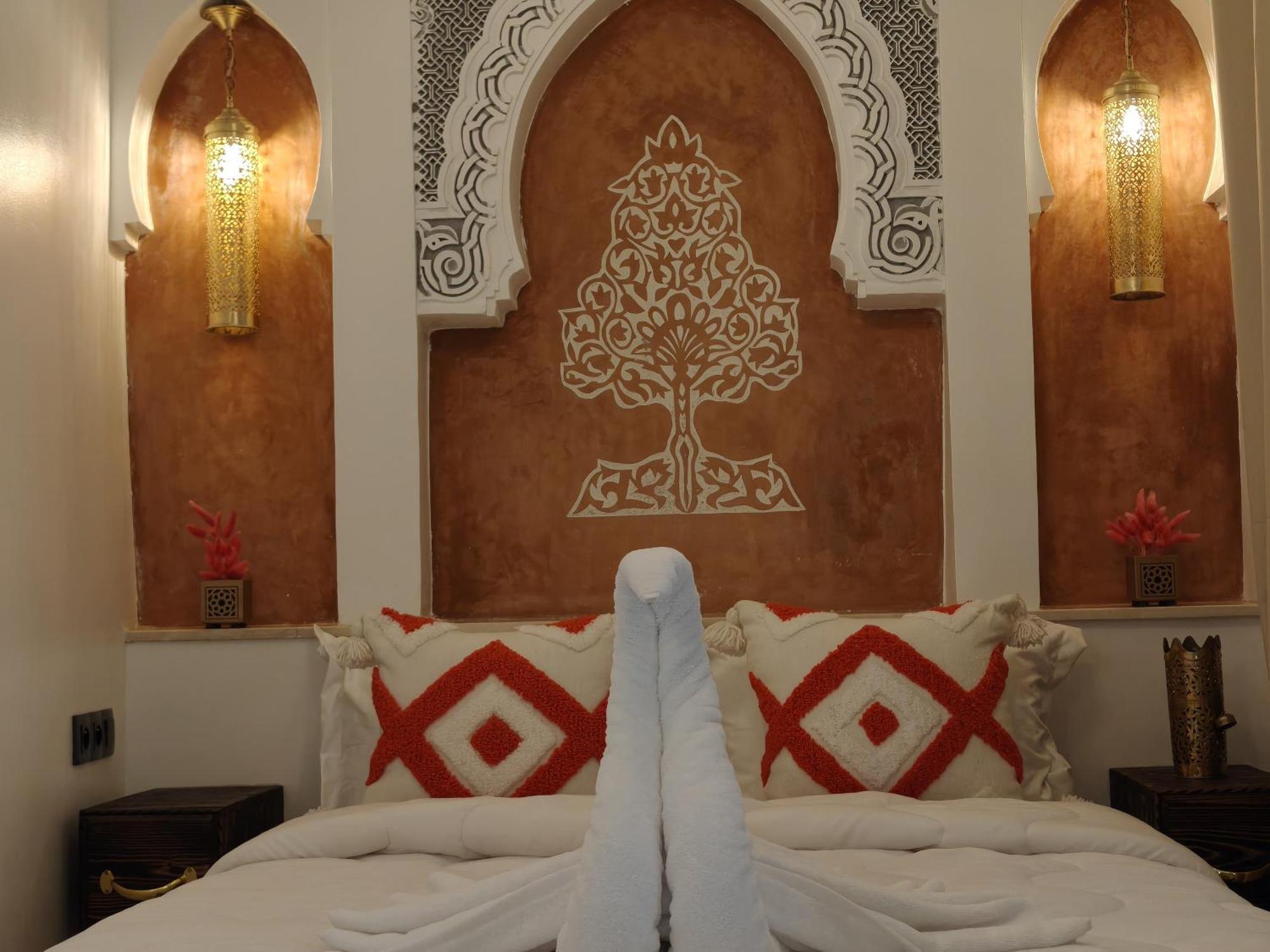 La Perle Bleue Marrakech Riad *