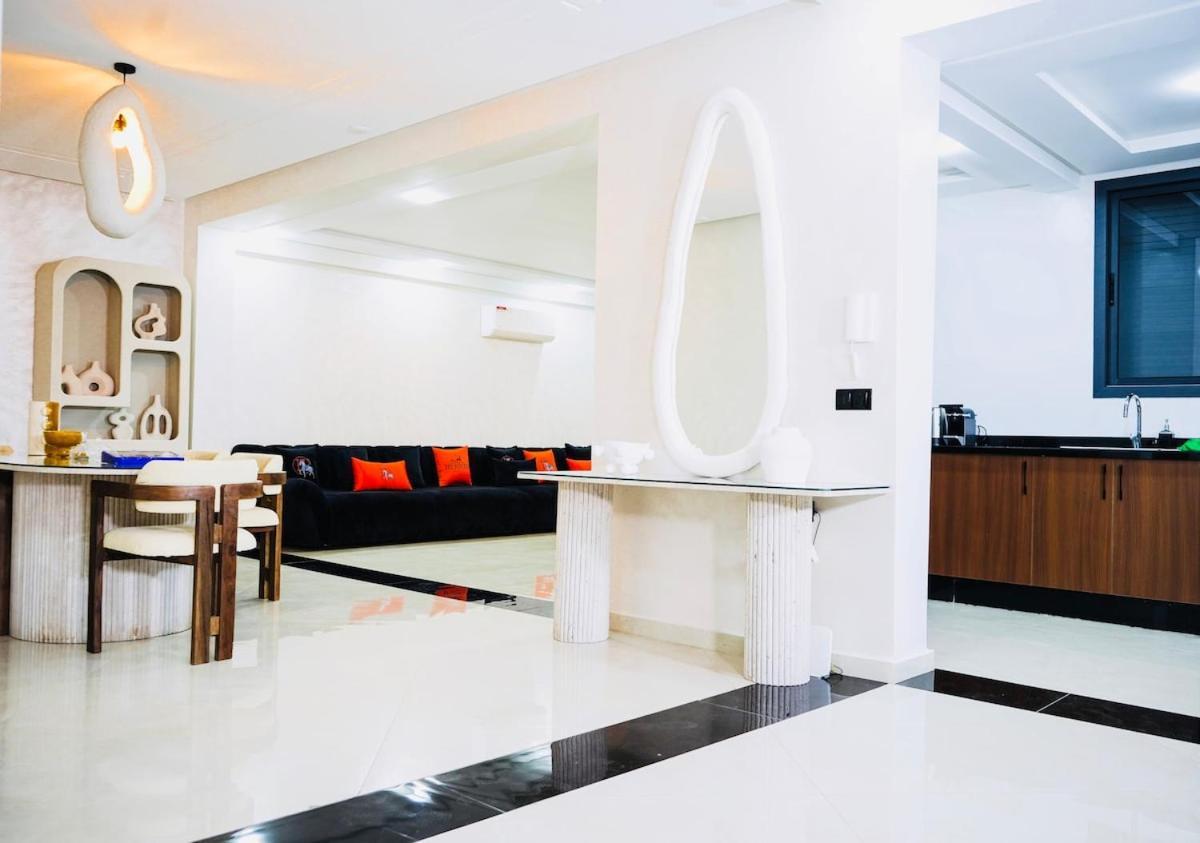 Vaste Duplex Neuf Modernes Et Raffine Appartement