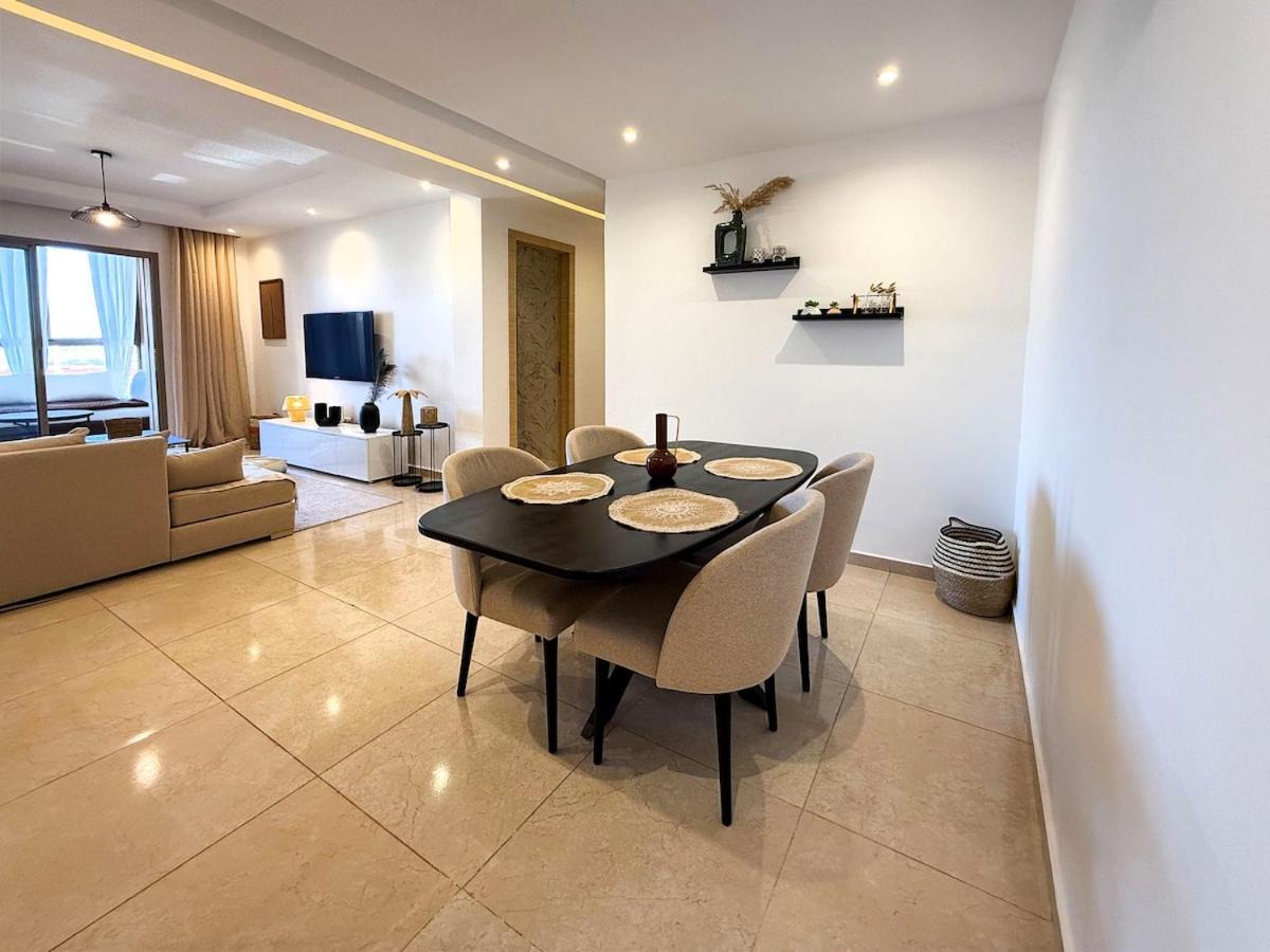 Confort A Marrakech Avec Piscine Et Capacite 4 Personnes *