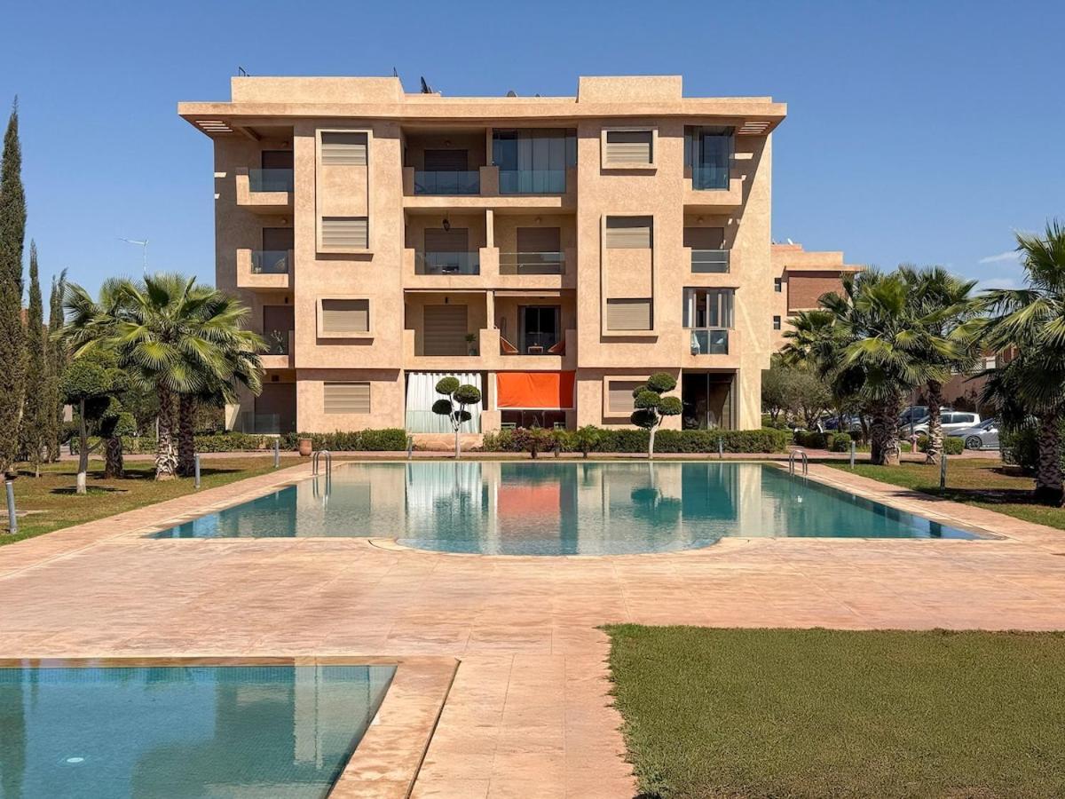 Confort A Marrakech Avec Piscine Et Capacite 4 Personnes Appartement *