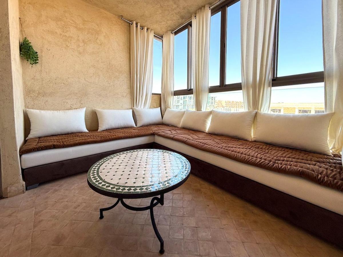 Confort A Marrakech Avec Piscine Et Capacite 4 Personnes Appartement Marrakesh