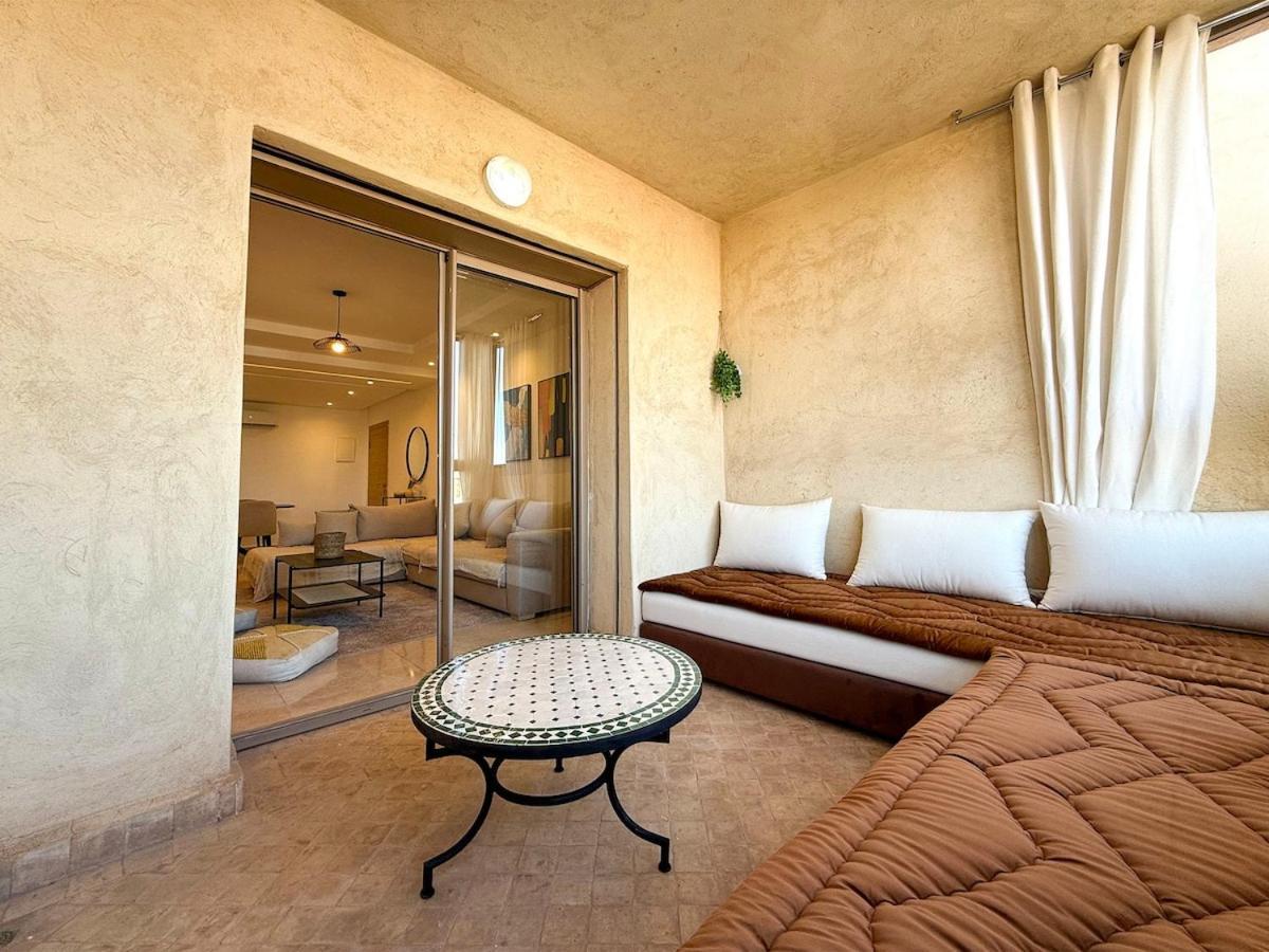 Confort A Marrakech Avec Piscine Et Capacite 4 Personnes * Marrakesh