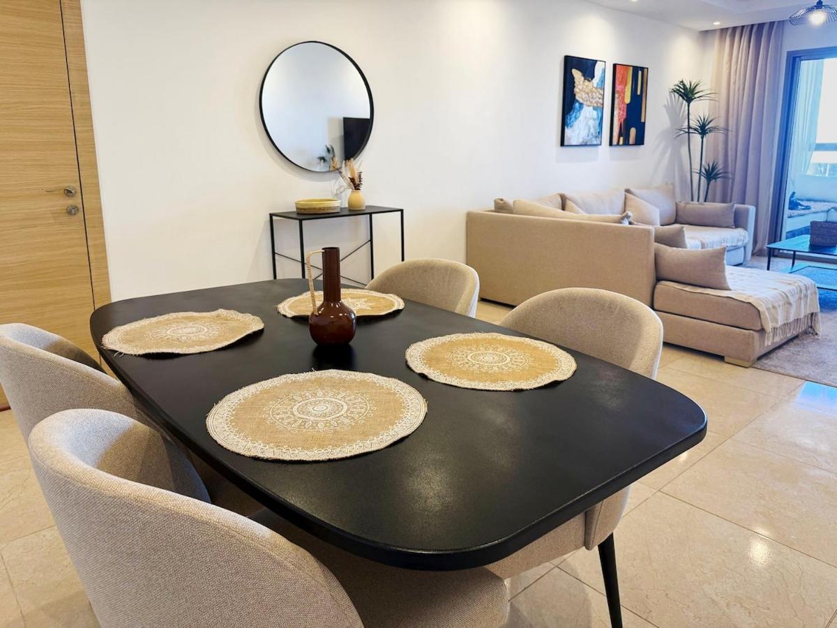 Appartement Confort A Marrakech Avec Piscine Et Capacite 4 Personnes *