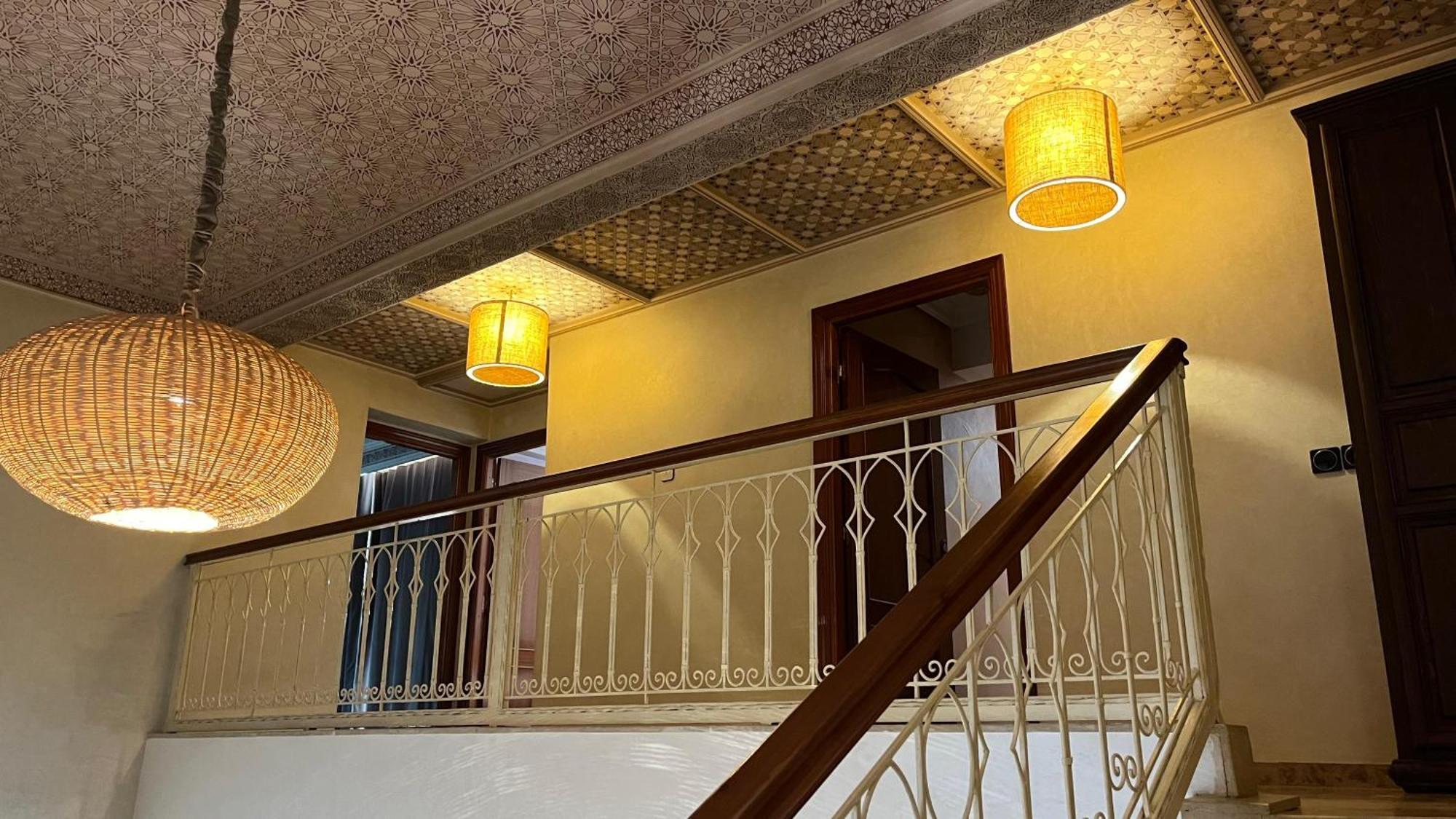 Duplex In Center - Patio & Parking Apartment *