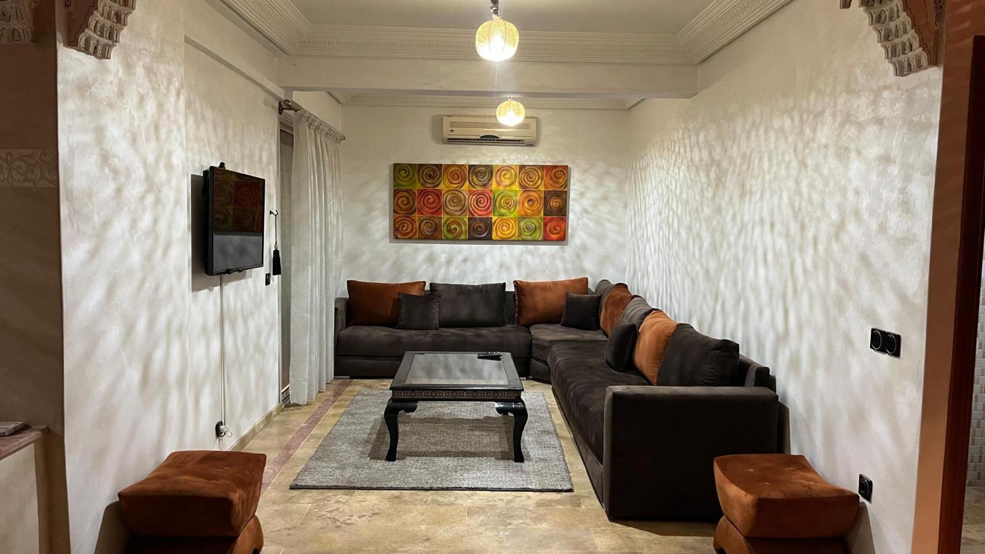 Duplex In Center - Patio & Parking * Marrakesh