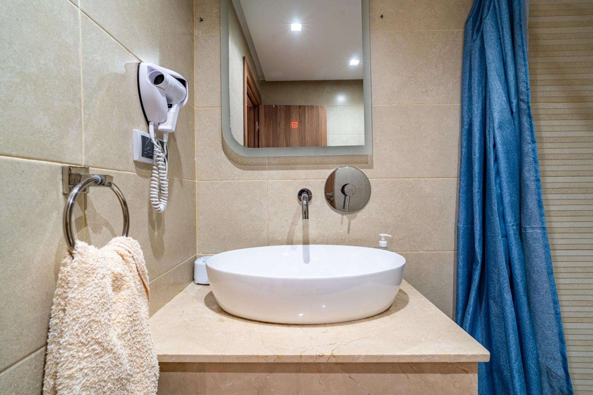 5 Star Oasis Modern And Cozy *