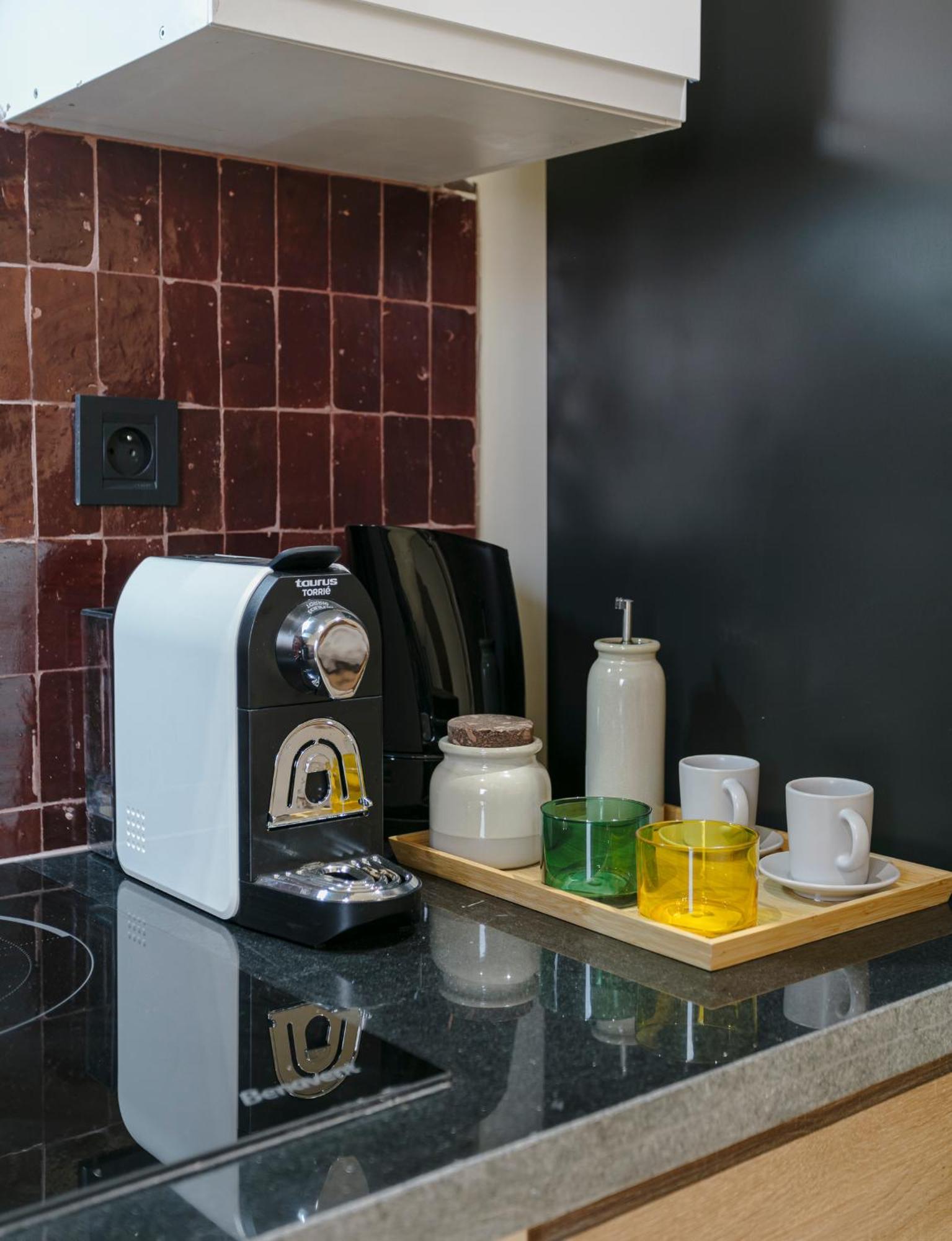 Timeless And Fully Equiped And Fast Wifi Apartment