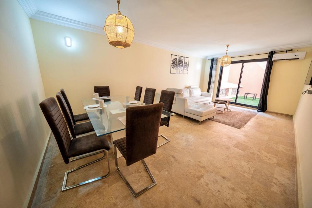 Three Bedroom Duplex With Terrace In Center Apartment *