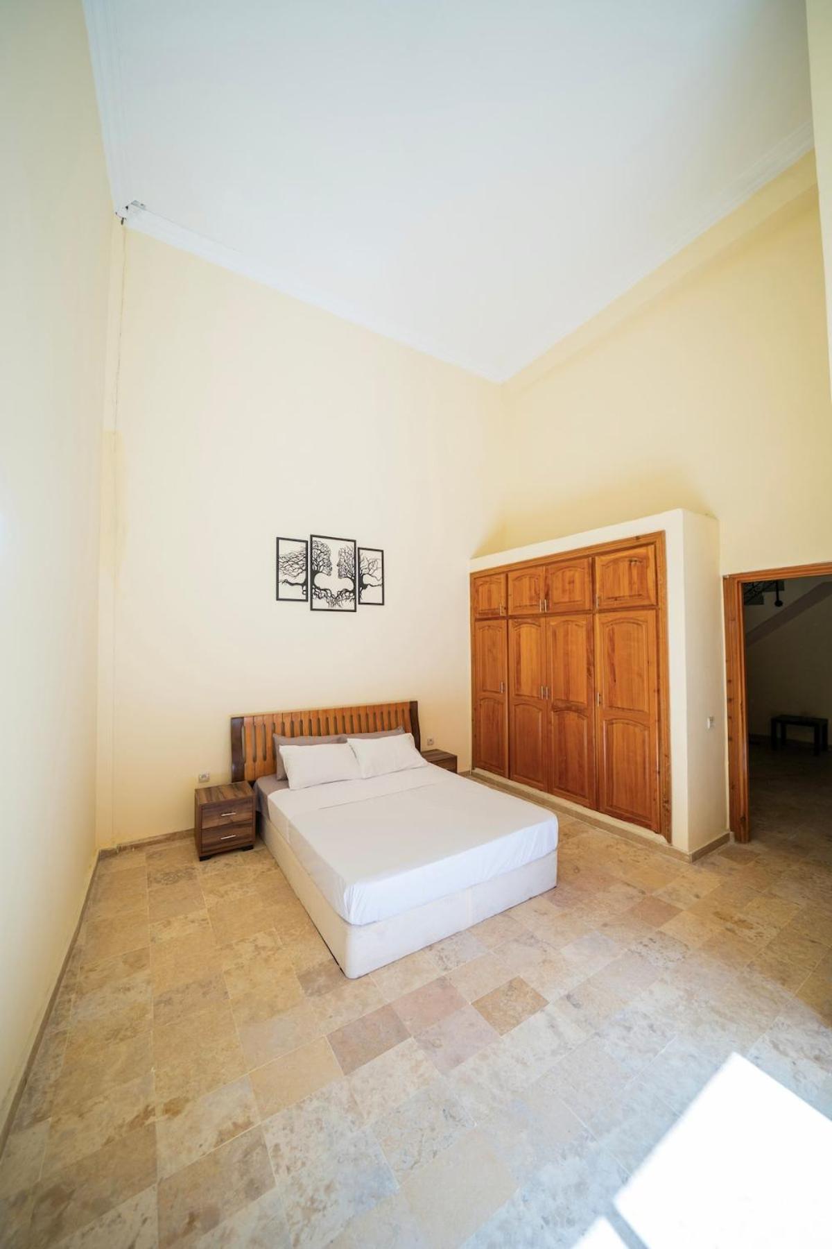 Three Bedroom Duplex With Terrace In Center Marrakesch
