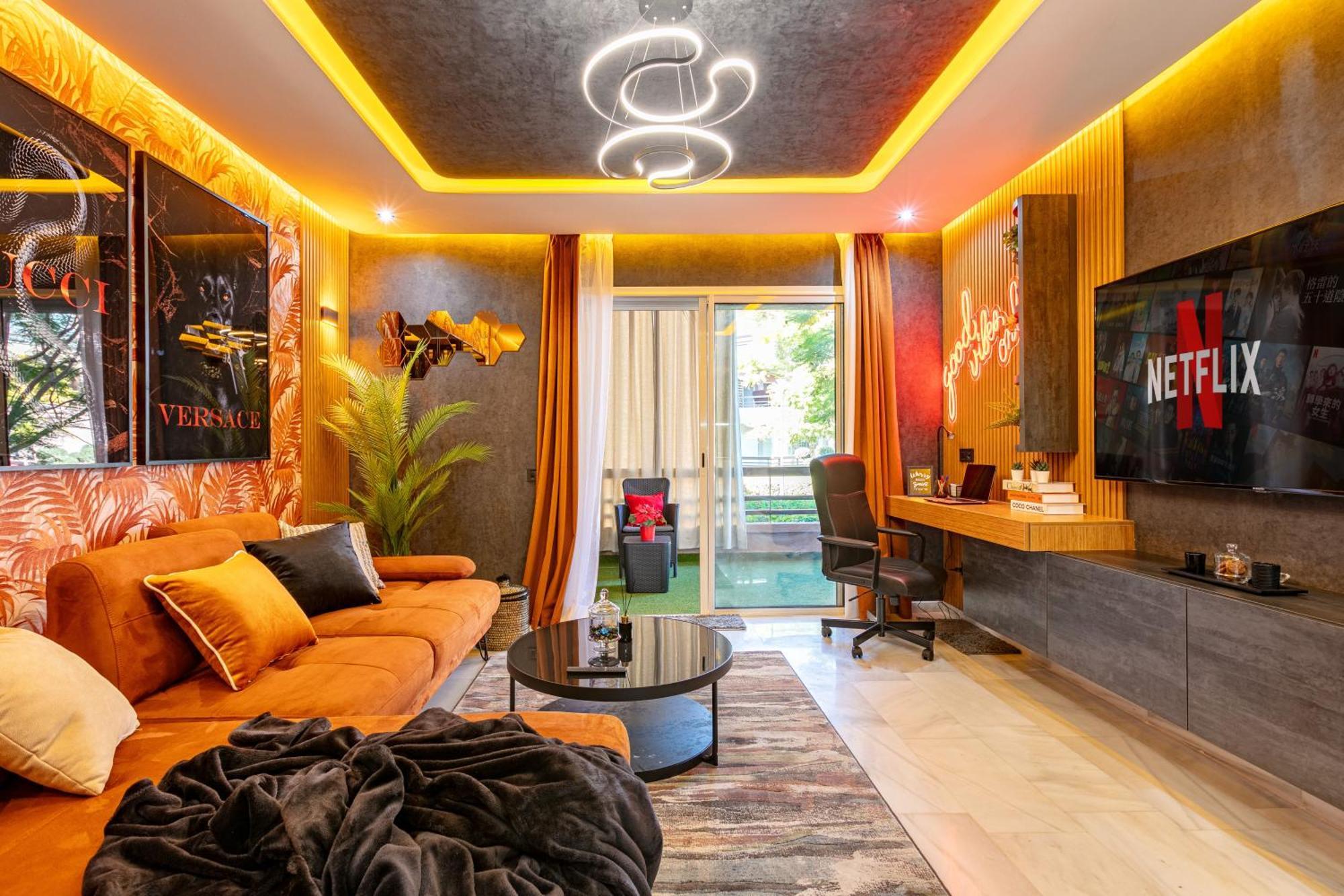 Cinema Pool Unique Experience Mkesh Top10 Appartement