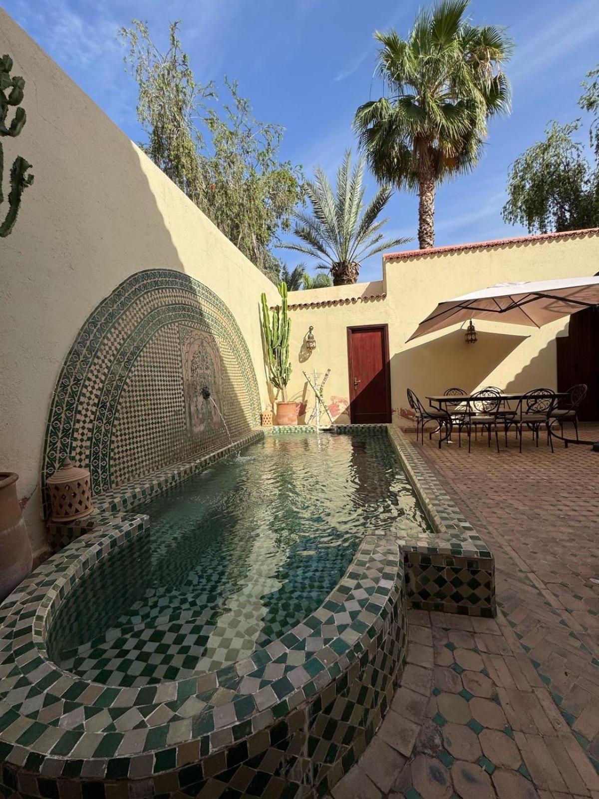 Luxury Private Riad, Air-conditioned And Pool