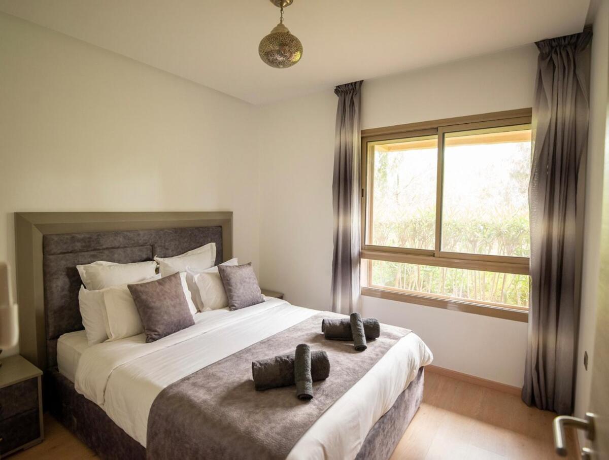 Modern 3br With Pool & Golf Views Appartamento *