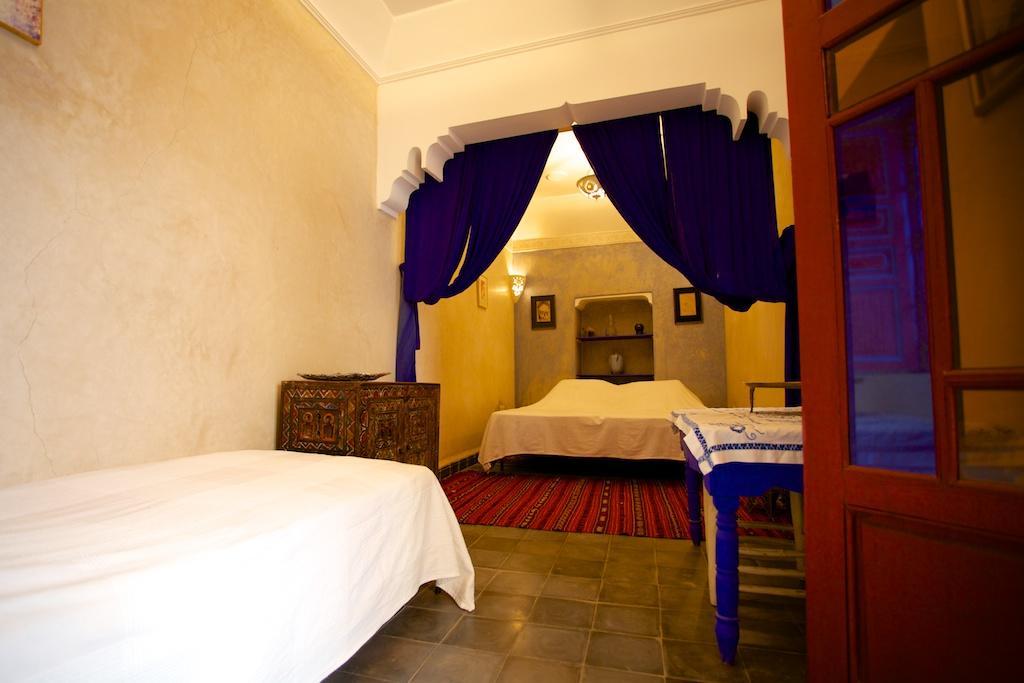 Pensión Dar En-nawat 3*