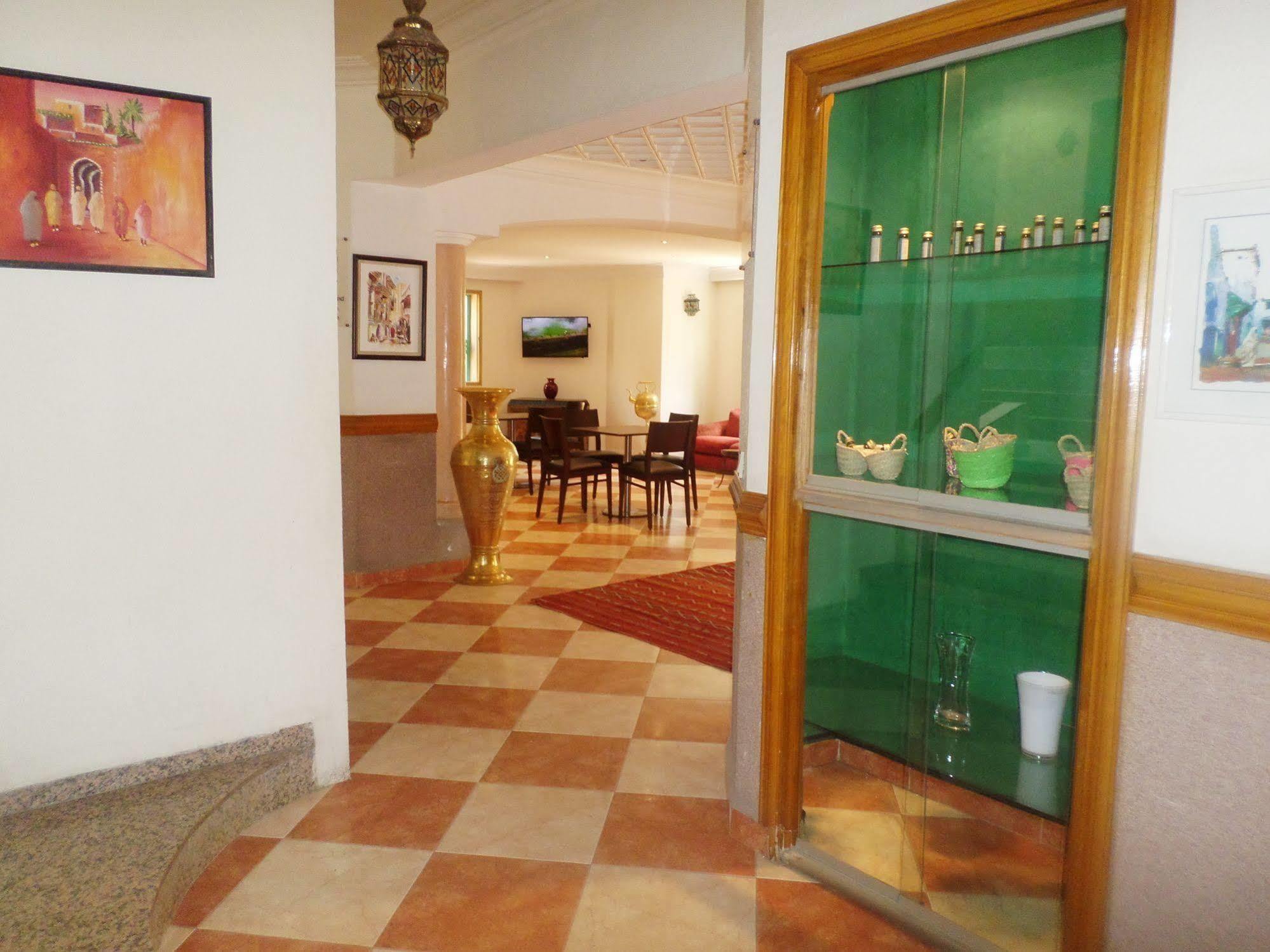 Appart-hotel Amina 3*