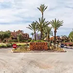 Appartement Dans Une Residence Avec Golf, Piscine