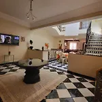 Riad Latifa