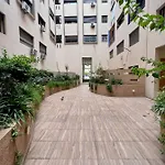Apparemment Deux Chambres Salon 16