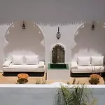 Dar Num, Luxury Private Riad With Pool & Breakfast - Car Access In Medina