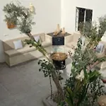 Private Villa Halal 2 Rooms Swimming Pool Not Overlooked