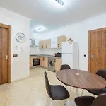Appartement Piscine Proche Gare