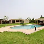 Splendide Villa De Luxe Privatisee Avec Cuisiniere - Piscine Chauffee - Jacuzzi & Hammam