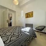 Authentic Villa Ideal For 16+ Guests