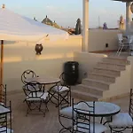 Riad Emberiza Sahari
