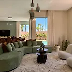 Magnifique Villa D\'Architecte A Marrakech A 15 Min Du Centre-Ville