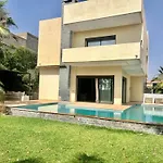 Villa Pouvant Accueillir Jusque 2 Familles