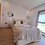 Apartment Avec Piscine Et Jardins