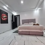 Kech Vacations Friendly! 2 Bedroom Luxury Apartment