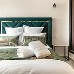 C-Appartement De Luxe Plein Centre De Gueliz Avec Piscine Parking Wifi Netflix