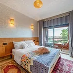 Top Location, Elegance, View & Comfort