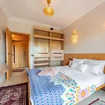 Top Location, Elegance, View & Comfort