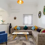 Elegant Villa 10Min From Centre Private Swimming Pool