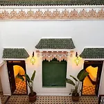 Riad M Azbetz