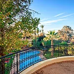 Charming Luxury Villa - Pool & Hot Tub