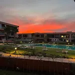 Rez De Jardin T3 Piscine Noria