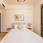 Cozy & Stylish Apartment