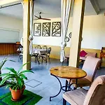 Splendide Villa De 6 Suites