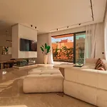 Prestige Villa With Pool