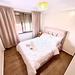 Cosy Downtown Chill Calm Charm Fast Wifi
