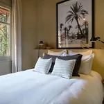 M17-Elegance And Comfort In Majorelle
