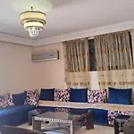 Appartement Impeccable En Plein De Centre Ville