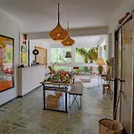 Charming 5 Bedroom