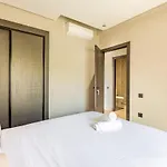 Spacious Luxury 3Br By The Pool